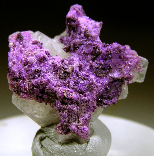 Vivid purple sugilite, a rare manganese cyclosilicate